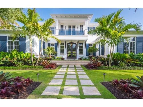 264 10 Ave, Naples FL  34120-3657 exterior