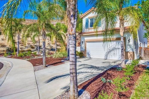 17963 Spring View Ln, Riverside, CA 92503-6588