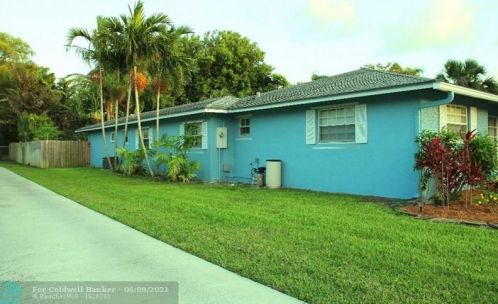 168 Alcazar St, West Palm Beach, FL 33411-1201