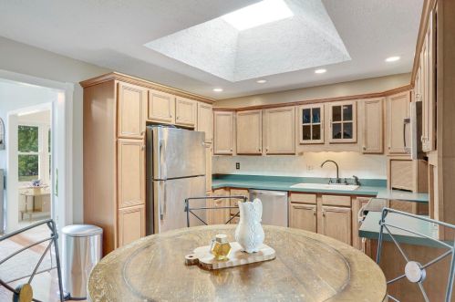 2153 Marshall Dr, Valpo IN  46385-5427 exterior