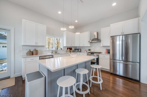 122 Fairview Ave, Berkeley Heights NJ  07922-1310 exterior