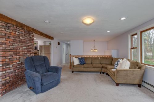 504 6th St, Dover, NH 03820-5920