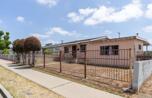 3103 Chamoune Ave, San Diego CA 92105-1803 exterior