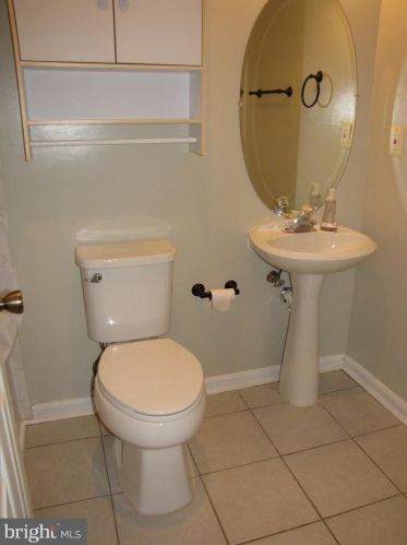 4019 Cressida Pl, Woodbridge VA  22192-7620 exterior