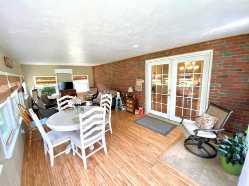 106 Scott St, New Castle PA  16101-3325 exterior