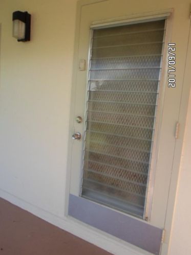 695 Saxony O, Delray Beach FL  33446-1045 exterior