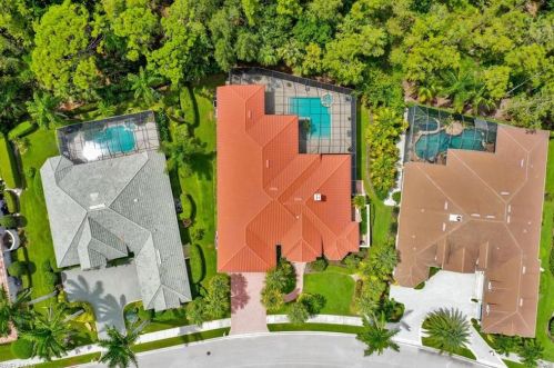 1049 Spanish Moss Trl, Naples FL  34108-2415 exterior