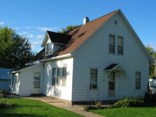 201 Preston St, Stanwood, IA 52337-9780