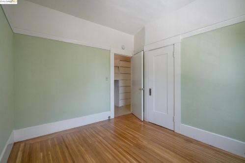 644 55 St, Oakland CA 94609-1601 exterior