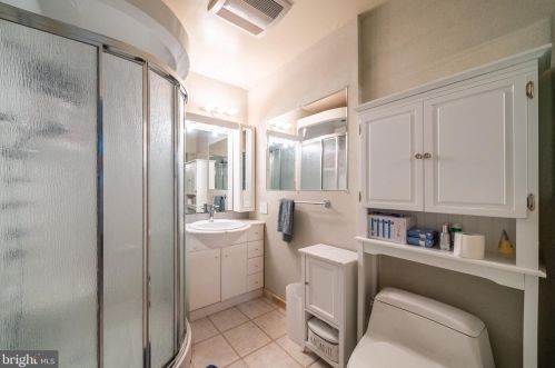 401 Santillo Way, Downingtown PA  19335-3132 exterior