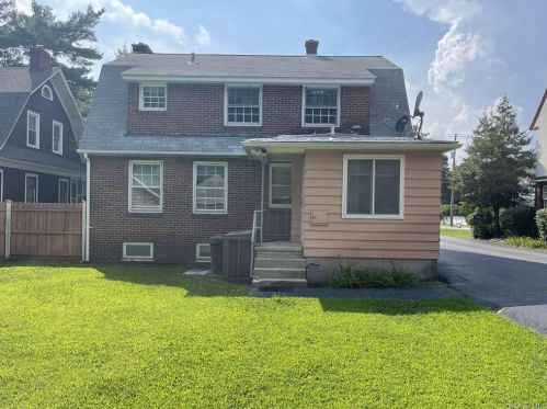 140 Main St, Port Jervis NY  12771-2114 exterior