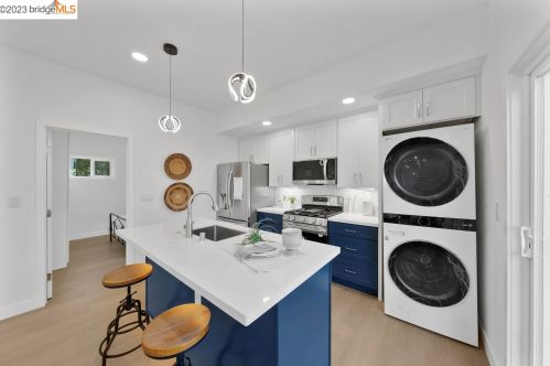 1836 Russell St, Berkeley CA  94703-2154 exterior