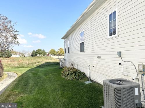 24860 Magnolia Cir, Millsboro, DE 19966-7535