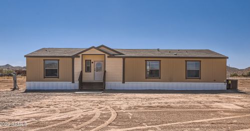 56783 Papago Rd, Maricopa, AZ 85139-5300