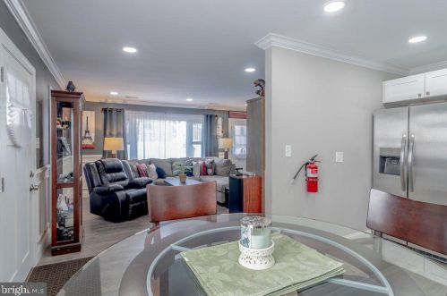 27 Midvale Ln, Willingboro NJ  08046-3159 exterior