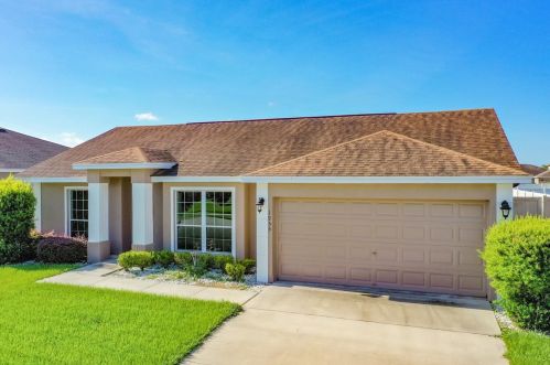 1955 Country Manor St, Bartow, FL 33830-2941