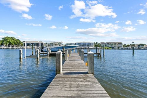 2270 Wilsee Rd, West Palm Beach FL  33410-2016 exterior