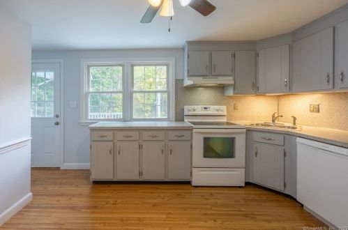 48 Reliance Rd, Plainville CT  06062-1420 exterior