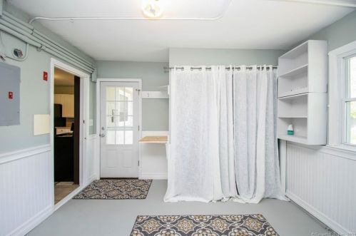 41 Talcott Rd, Glastonbury CT  06033-2918 exterior