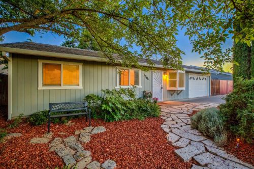 2504 Zuider Zee Cir, Elverta, CA 95626-9737