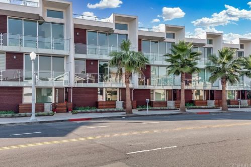 3307 Via Lido, Newport Beach, CA 92663-3906