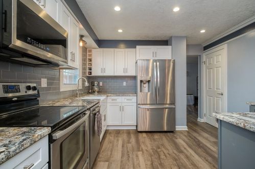 5393 Peach Dr, Gibsonia PA  15044-9541 exterior