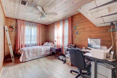 10132 Hwy 2301, Youngstown FL  32466-2448 exterior