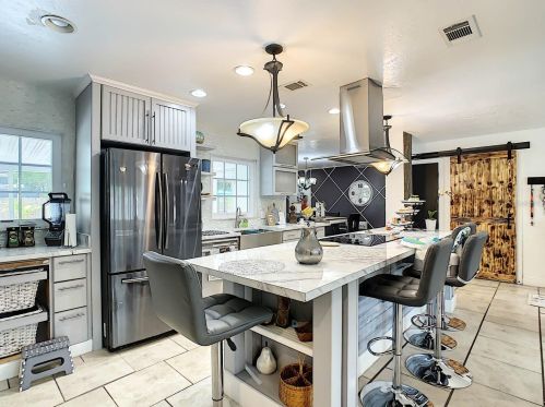 2425 Franklin Dr, Kissimmee FL 34744-2725 exterior