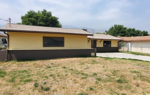 946 41st St, San Bernardino, CA 92407-3460