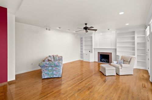 1018 Old Orchard Dr, Gibsonia PA  15044-6080 exterior