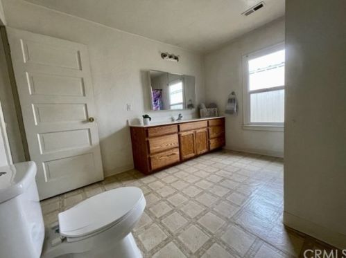 8150 State Highway 99e, Los Molinos CA  96055-9654 exterior