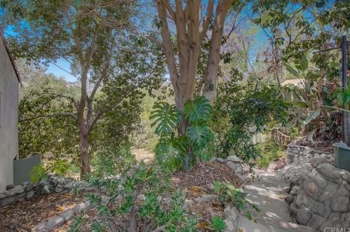 1905 Verdugo Rd, Glendale CA  91208-2605 exterior