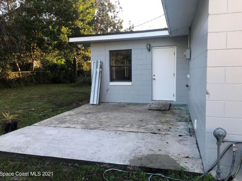 880 Margie Dr, Titusville FL  32780-7118 exterior