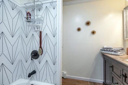 75 Candle Hill Rd, Danbury CT  06812-2412 exterior