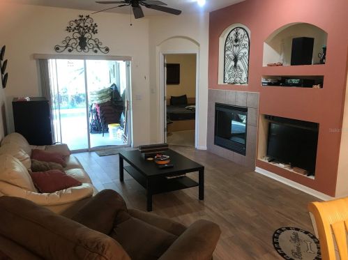 1621 Anna Catherine Dr, Orlando, FL 32828-7411