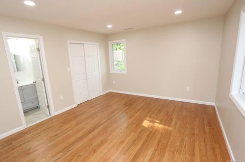 64 Green Rd, West Nyack NY  10994-2602 exterior