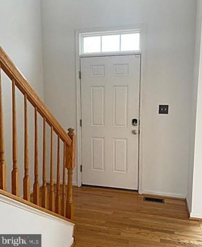 9613 Laurel Oak Dr, Fredericksburg, VA 22407-9324