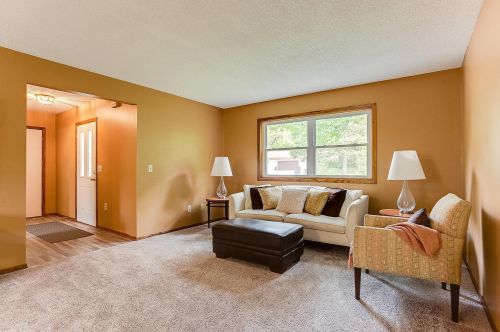 6072 Woody Ln, Minneapolis, MN 55432-5841
