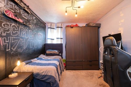 541 Idaho Ave, Verona PA  15147-2909 exterior