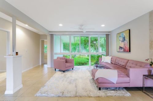 1340 Crayton Rd, Naples, FL 34102-5361