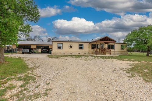 298 Shadow Oaks Dr, Knoxville, TX 78631-8304