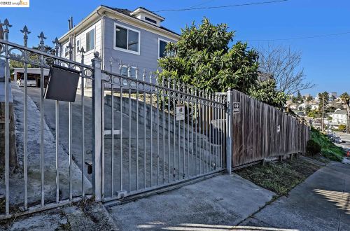 1719 24th St, Oakland, CA 94606-3329