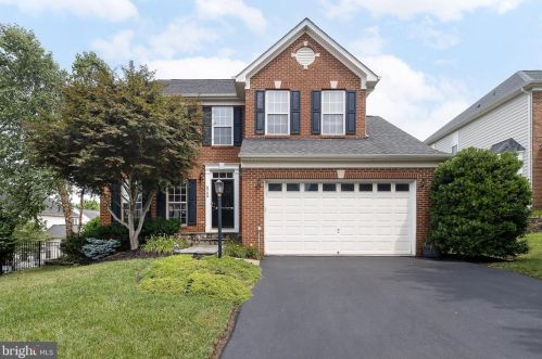 6709 Edgartown Way, Gainesville, VA 20155-4476