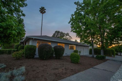 2481 Tachevah Dr, Santa Rosa, CA 95405-8311