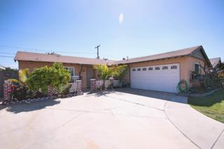 818 Roanne St, Anaheim, CA 92804-4107
