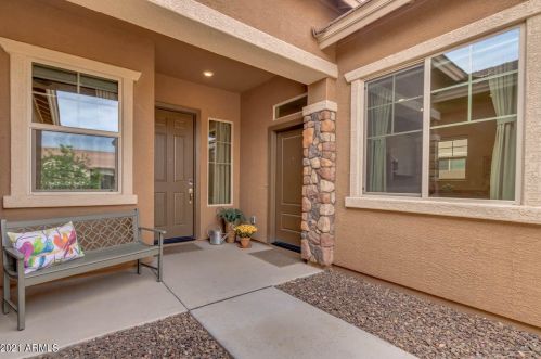 4926 Quiet Way, Gilbert AZ  85298-0648 exterior