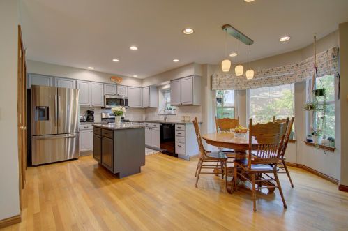 3916 Buckhill Dr, Covington KY  41018-2964 exterior