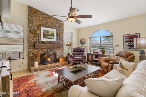 63330 Cat Claw Ln, Tucson AZ 85739-1267 exterior