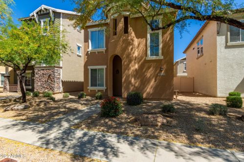 34824 30th Ave, Phoenix, AZ 85086-3235