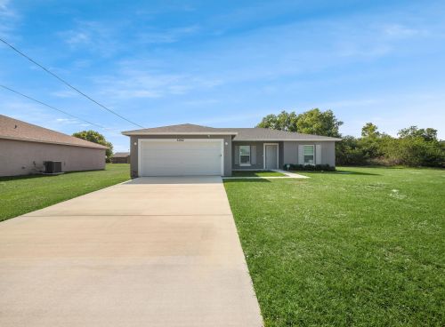 5262 North Delwood Dr, Fort Pierce, FL